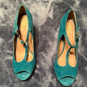 Vince Camuto woman’s heels